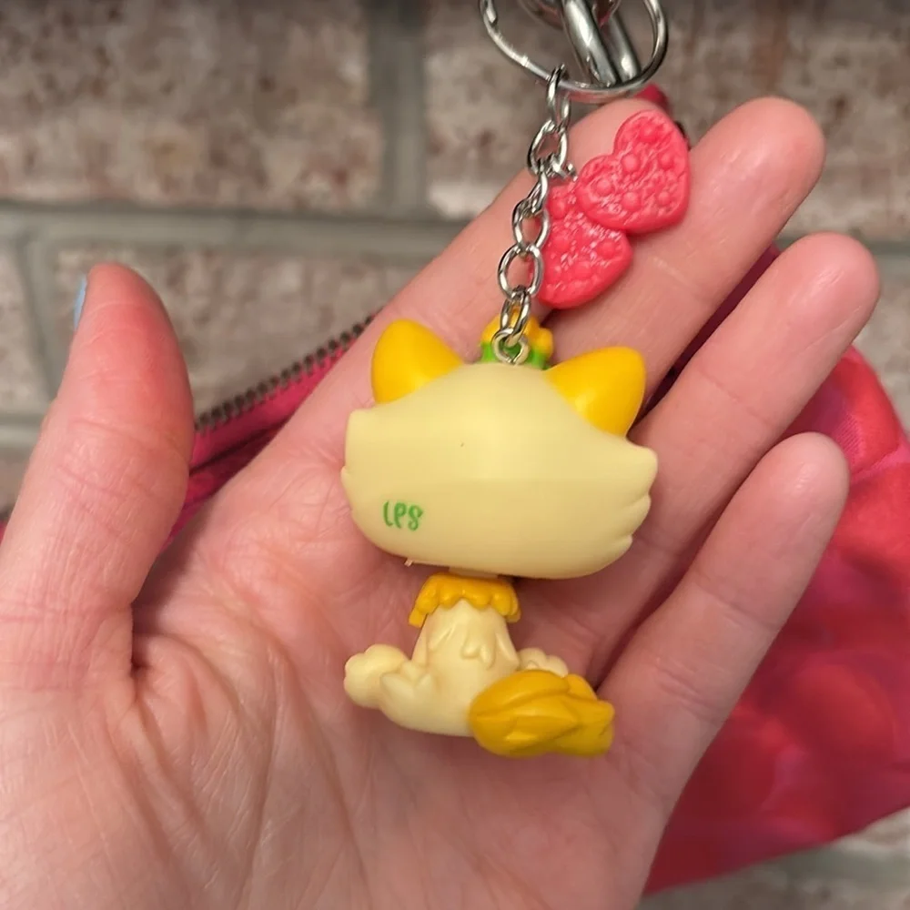 Repurposed Littlest Pet Shop Lemon Kitty Keychain – Sweet & Citrusy